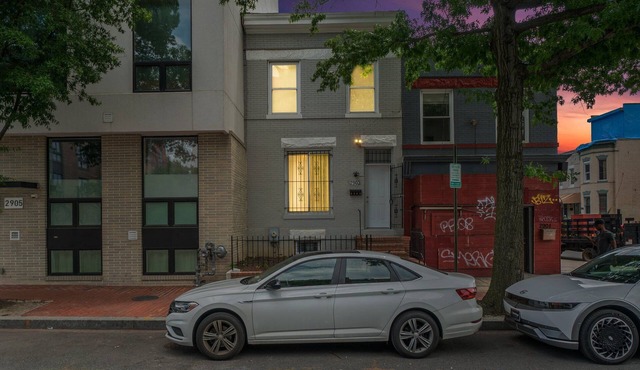 Unit #2 Close to Howard University