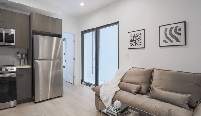 Unit 2: Cozy 1-Bed in the heart of Dc