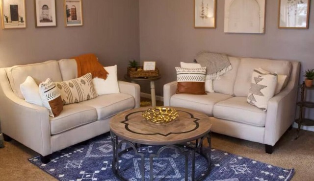 Unit 2 Cozy 2 Bedroom w/Hot Tub