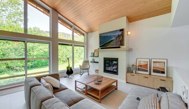 Unit 206 ski-in/ski-out - 4 bedrooms chalet for 12 people