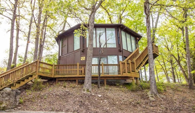 Unit 22 - Treetop 2 Bedroom Villa