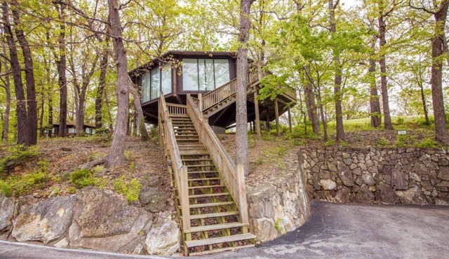 Unit 23 - Treetop 2 Bedroom Villa