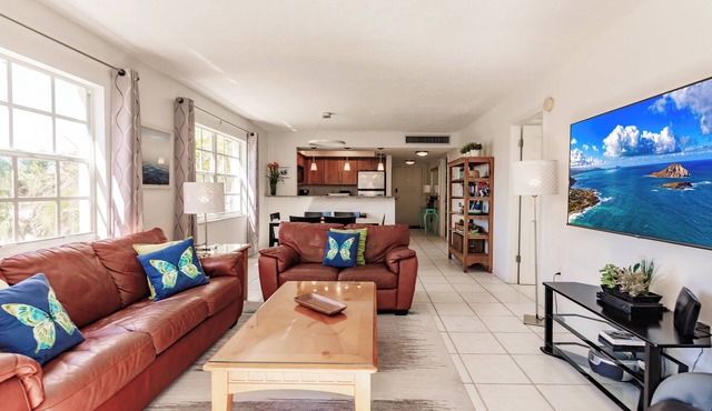 Unit 302-2 Bedroom 2 Bathroom Bay Side Condominium