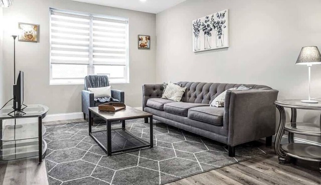 Unit 34 Stylish 1BR Apartment Long-term stays