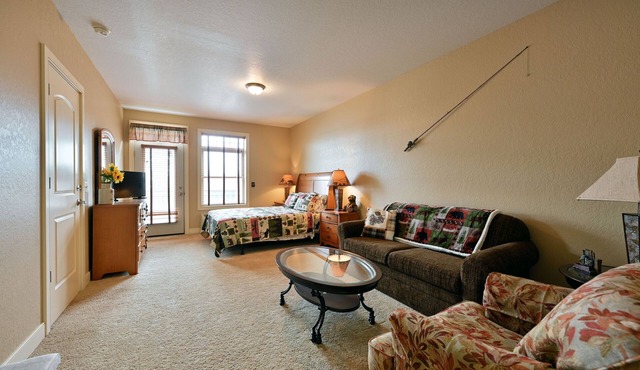 Unit 433b Efficiency 1bd/1 Ba Condo Condo