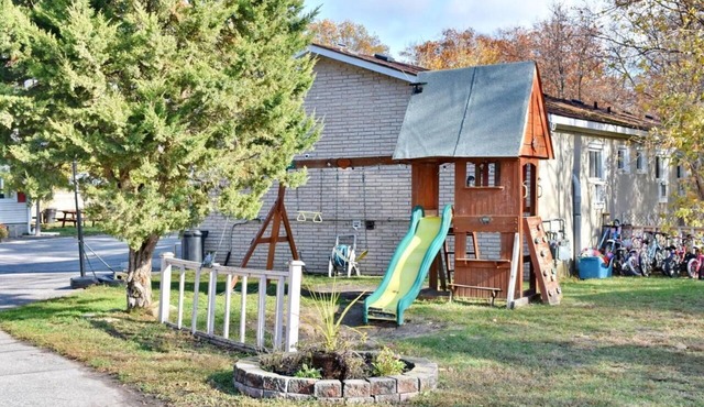Unit 5 Your 2BR Beach Hideaway Near Wasaga Shore