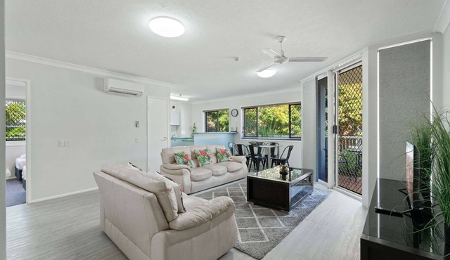 Unit 6 Charlton on the Esplanade