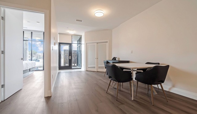 Unit 7 - Modern Fully Furnished 2 Bedroom Apartment
