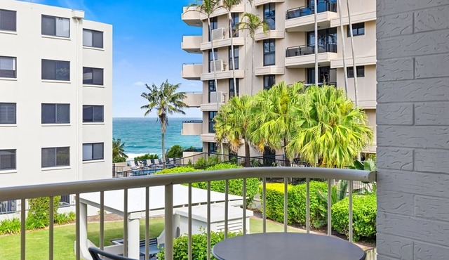 Unit 8 'Surf Dance', Coolum Beach