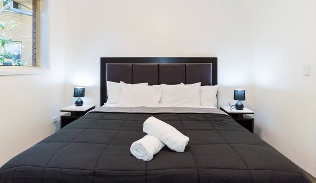 Unit 9-1 bedroom furnished apartment suitable for short & extended stays