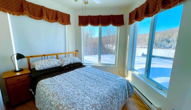 Unit B - 2 Bedrooms Private/Beachfront/Kayaks,/Starlink Internet