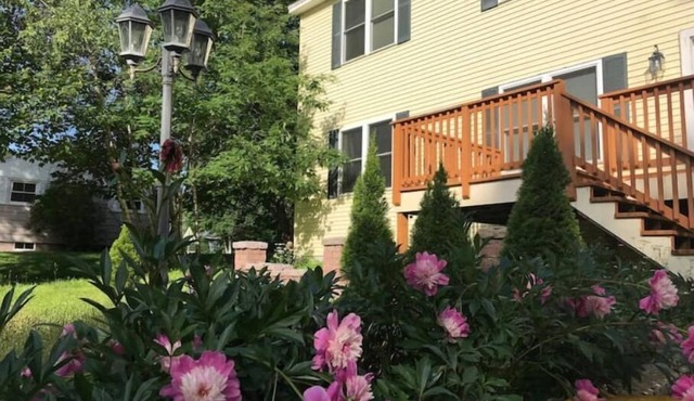 Unit B, near the Beach and Portland