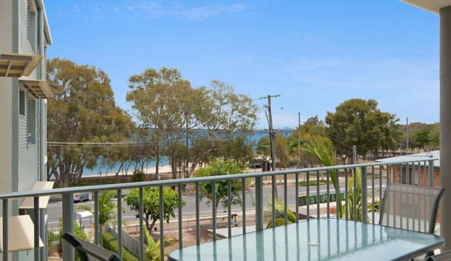 Unit Overlooking Pumicestone Passage