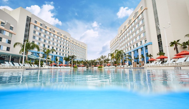 Universal's Endless Summer Resort - Surfside Inn and Suites