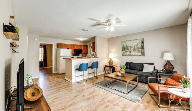 Universities, Parks & More: Getaway in Tallahassee