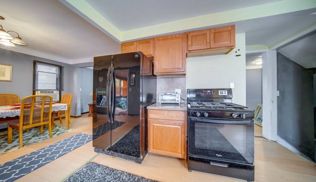 University Heights Home Near Downtown Cleveland!
