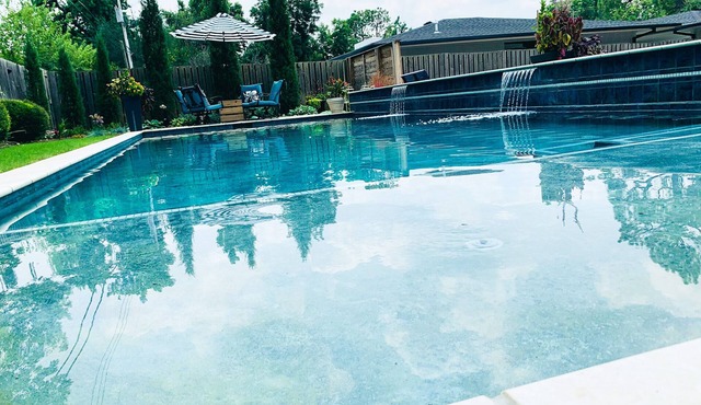 University Home - 6BRs - Sleeps 10