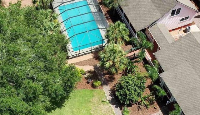 University House - 8 Bedrooms - Walk to UF/Stadium