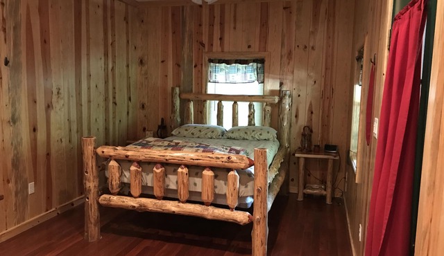 Unlimited Sportman's Cabin * White River* Free WIFI