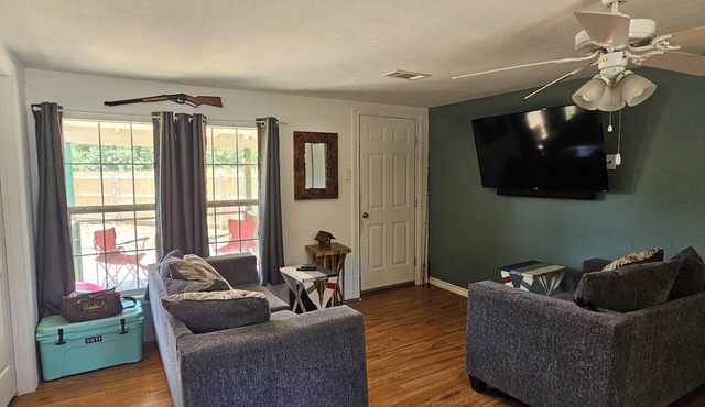 Unlock your next adventure at this cozy cabin on Lake Whitney.