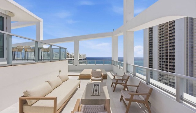 Unmatched Views @ Ocean Front Penthouse in Amrit