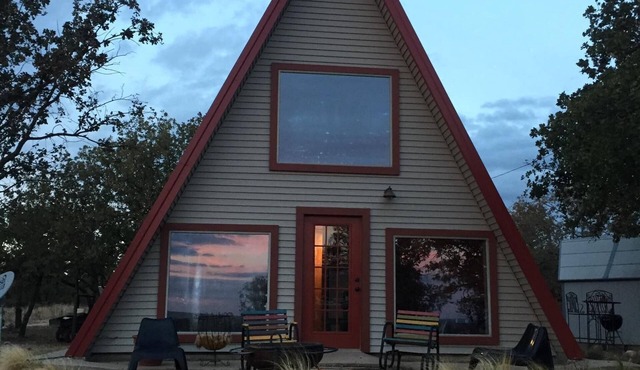 Unplug in nature ! Lake crashers yoga lovers , sunset watchers