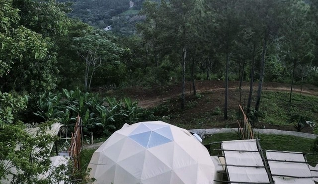 Unplug & unwind in our cozy eco dome. Wake up to breathtaking mountain views.