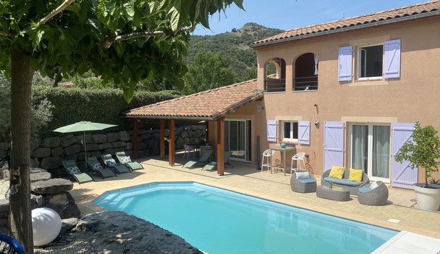 Unser Chateau de Charme Begrüßt Sie in der Ardeche