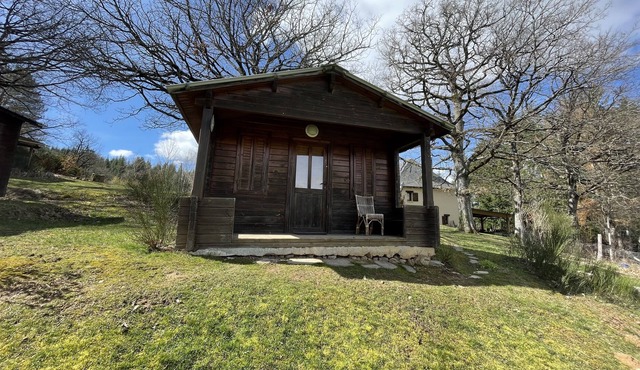 Unusual chalet in a wildlife park - Chalet l'Aubrac