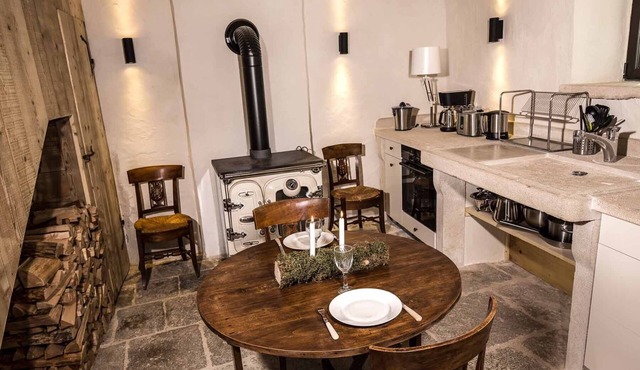 Unusual gîte in the Dovecote of the Château