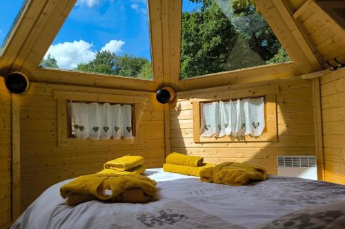 Unusual Luxury Spa Private & Petits Dej Cabin