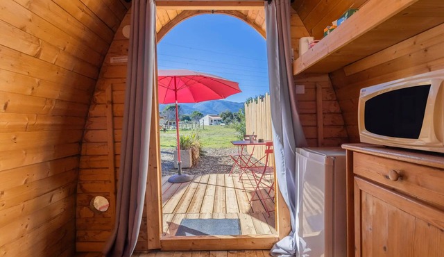 Unusual room POD Rose