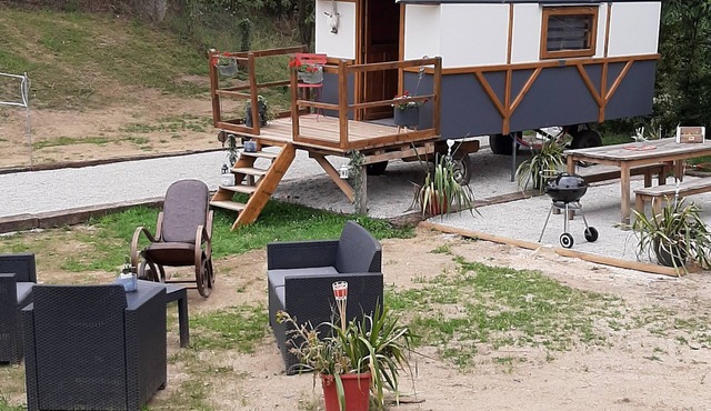 Unusual s2jour caravan rental