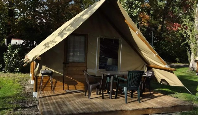 Unusual Tent Lodge without sanitary facilities 2 rooms 25m² 4 persons