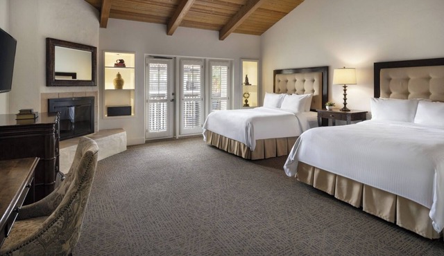 Unwind in 2 Luxe Rooms with Gourmet Dining at Tranquil Desert Oasis