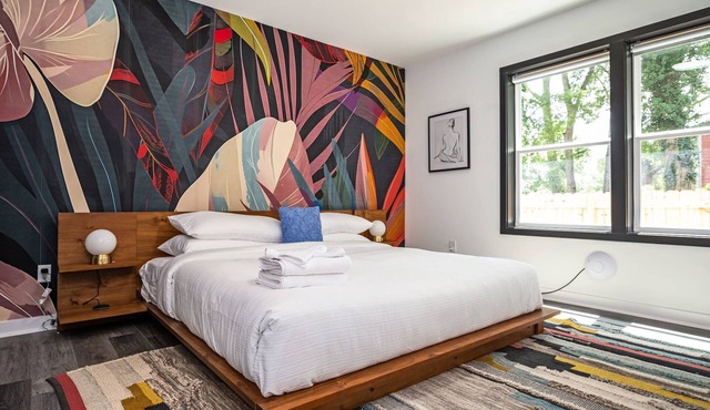 Unwind in a Modern Suite in Summerhill/Peoplestown