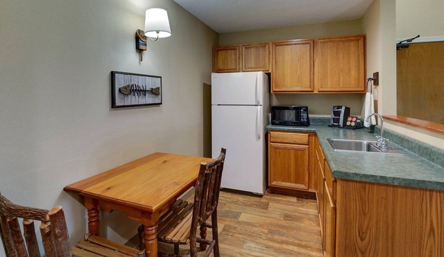 Unwind in Award-Winning Style: Scenic Views & Cozy Stays | 2 Units