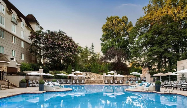 Unwind in Elegant, Well-Appointed Accommodations Near Premier Championship Golf