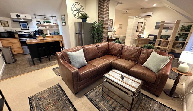 Unwind in harbor luxury at this sophisticated studio in Newport's Yachting Village! Cozy bed + futon, fully stocked kitchen, huge deck with sunset harbor views, mini-split AC, TV, off-street parking. Steps to marinas, Thames Street