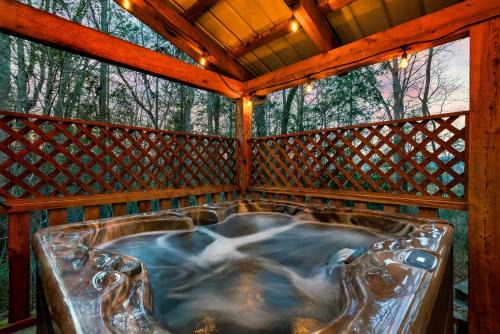 Unwind in Nature Arcade Adventure & Hot Tub
