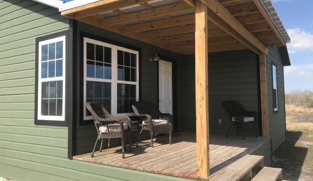 Unwind in the Country. A Birder's retreat!