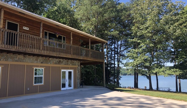Unwind on Cherokee Lake Cabin with Private Dock