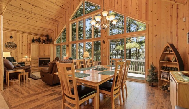 Unwind on the Whitefish Chain of lakes! Beautiful Big Trout Lake Home!