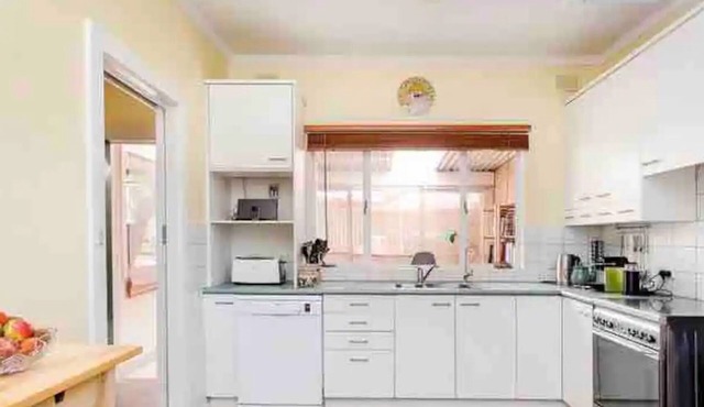 Unwind @ Pasadena Group Getaway