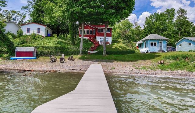 UnWined Lakeside: Remodeled Lakefront Home
