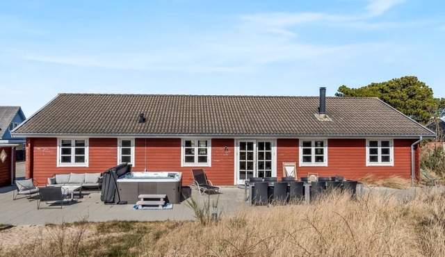 "Uolevi" - 1.1km from the sea by Interhome