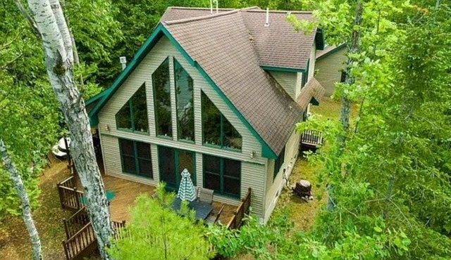 Up North Lakefront Rental Cabin on Lake Esau