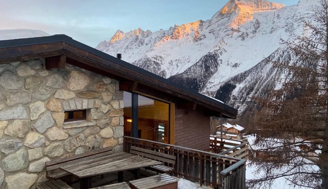 up to 3100m. Guaranteed snow. For 2 families