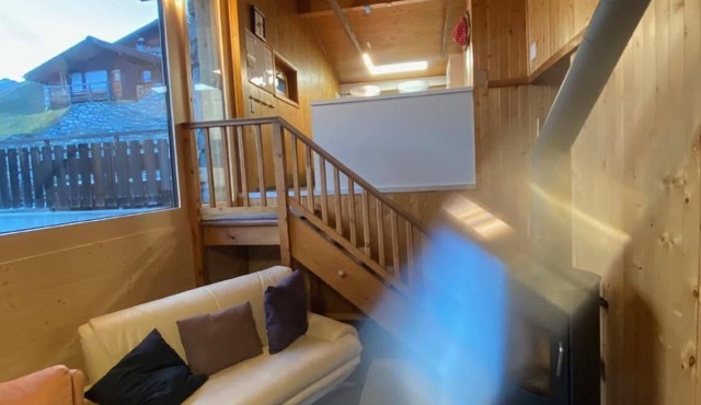 up to 3100m. Guaranteed snow. For 2 families