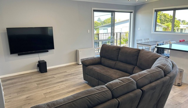 Up Top on Truro - Find Your Perfect Home Away from Home